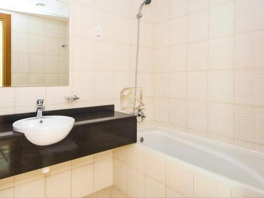 Unfurnished Studio | 4 chqs | Ready to move in