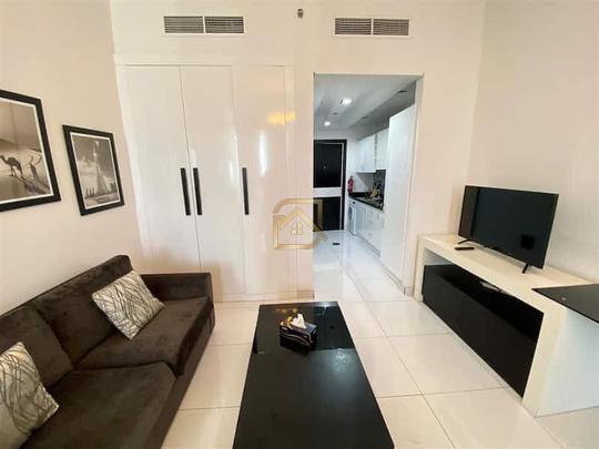 Golf Course View | Multiple chqs | Fully Furnished